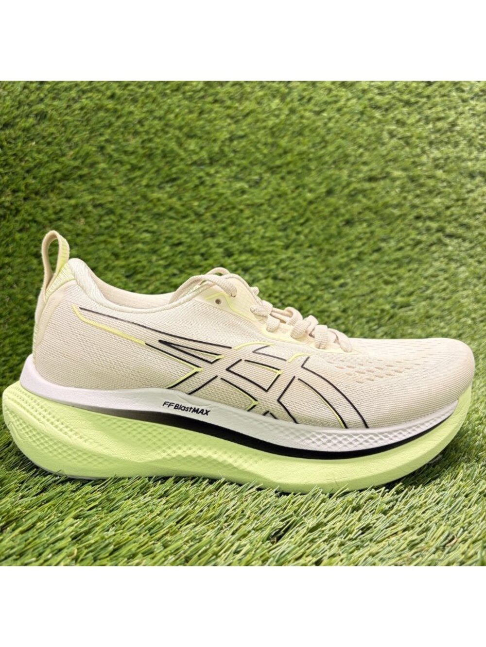 Asics GlideRide Max Womens Size 7.5 Beige Black Athletic Running Shoes Sneakers